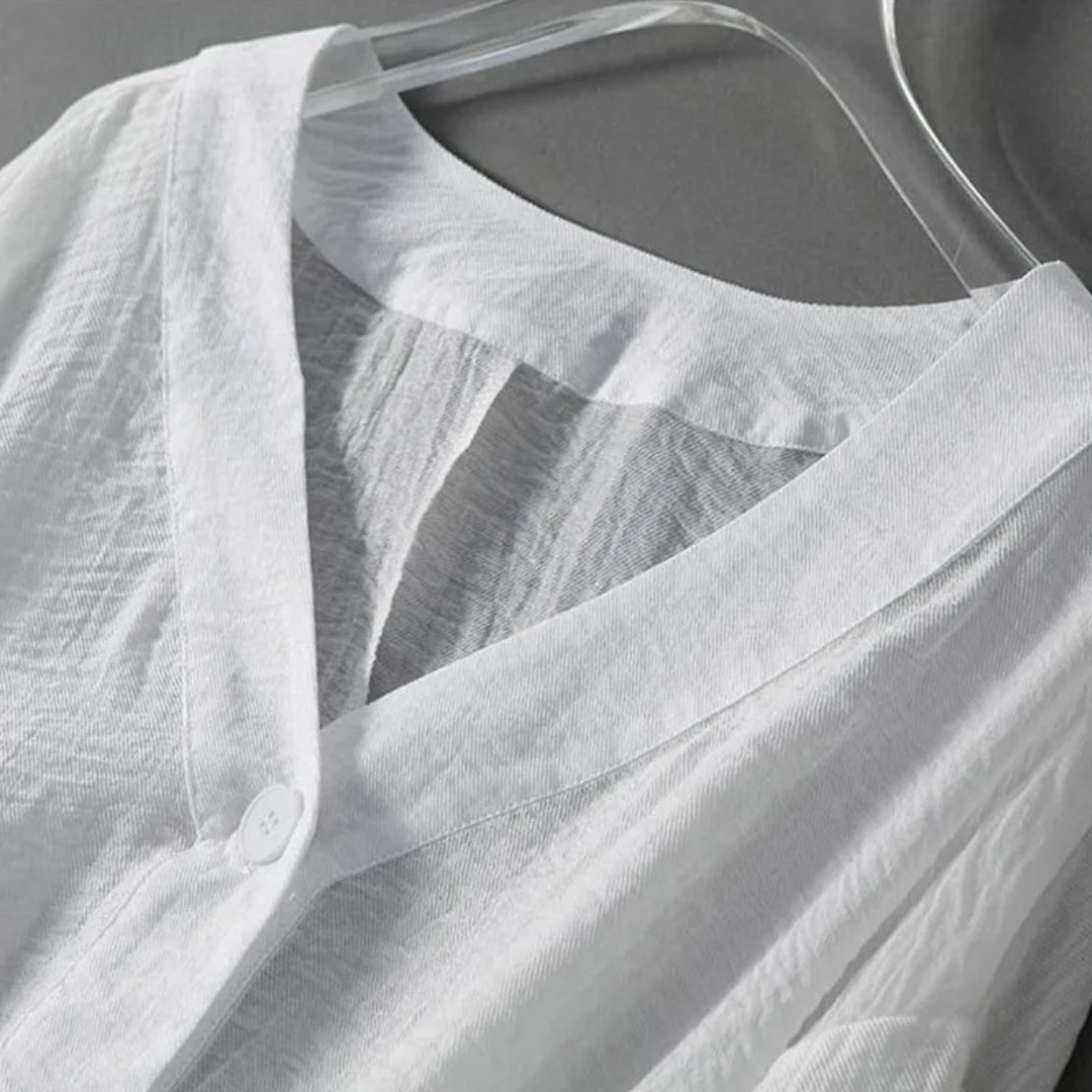 Women’s White Button-Up Lantern Sleeve Blouse
