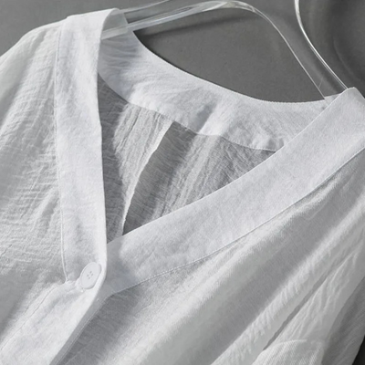 Women’s White Button-Up Lantern Sleeve Blouse
